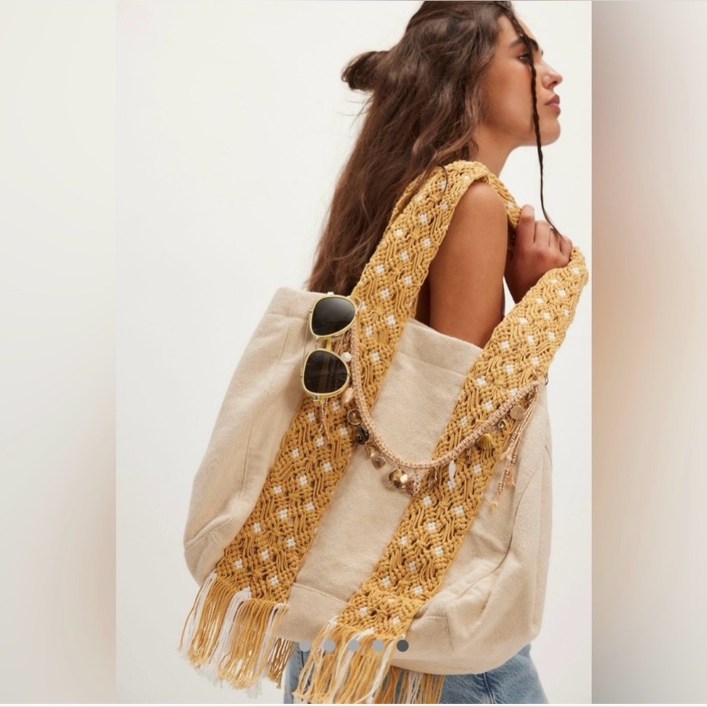 NWT FREE PEOPLE MIA MACRAME TOTE